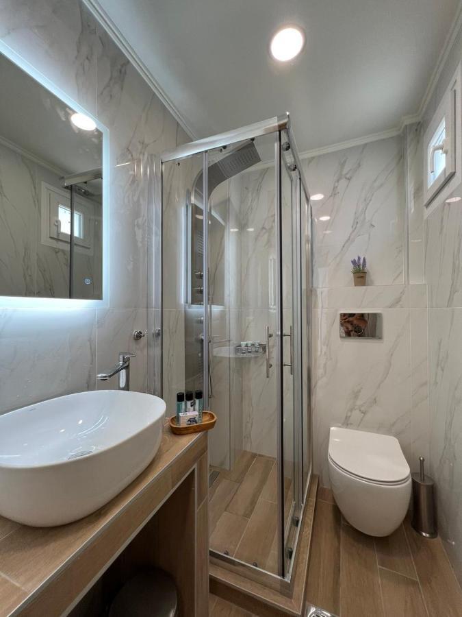 Wide Blue Luxury Boutique Suites Neos Marmaras Ngoại thất bức ảnh