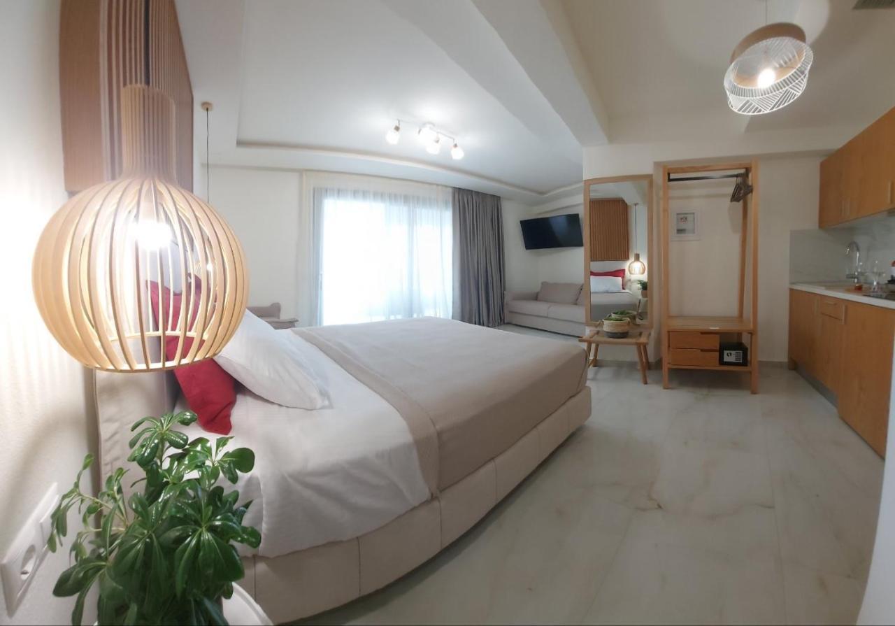 Wide Blue Luxury Boutique Suites Neos Marmaras Ngoại thất bức ảnh