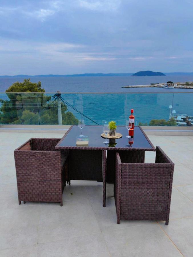 Wide Blue Luxury Boutique Suites Neos Marmaras Ngoại thất bức ảnh