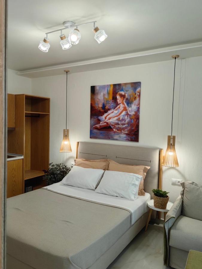 Wide Blue Luxury Boutique Suites Neos Marmaras Ngoại thất bức ảnh